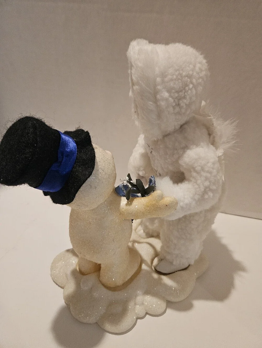 Ashton Drake Snowbabies Beneath The Mistletoe